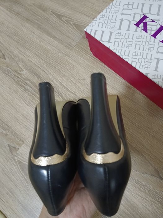 Туфли почти новые срочно