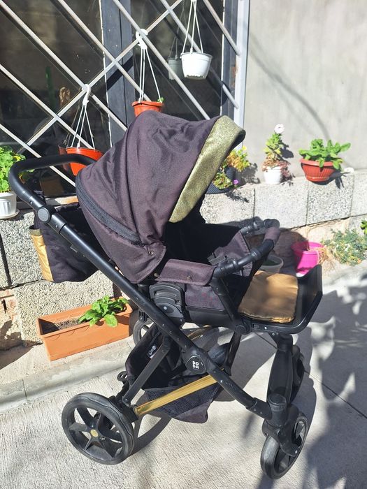 Бебешка  количка черно и златно