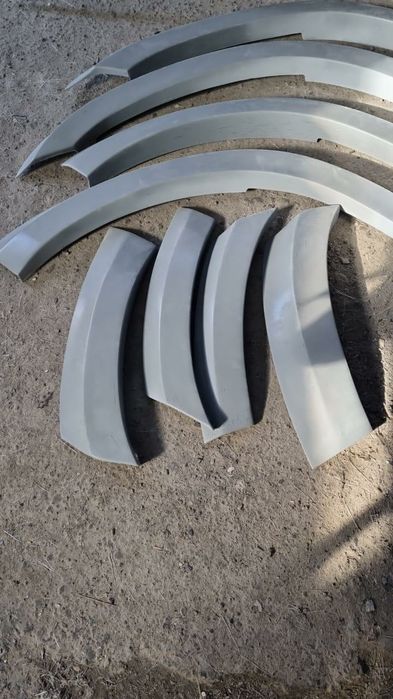 Продам расширители арок на Мерседес GL 164