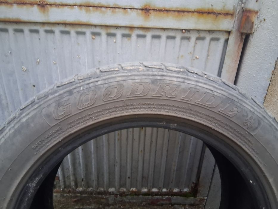 1 бр Зимна Бриджстоун и 2 бр летни