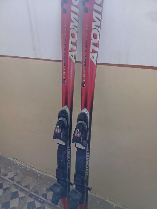 Schiuri Atomic de alpin, lungime 170 cm