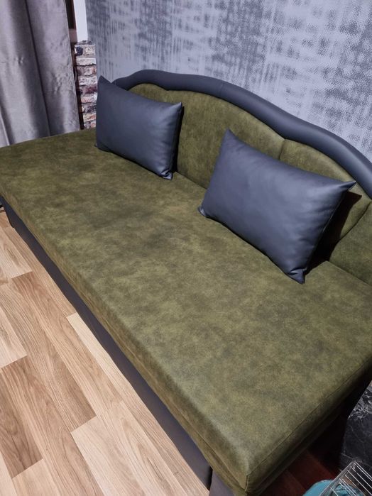 Разтегателен диван