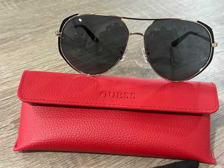 Слънчеви очила Guess