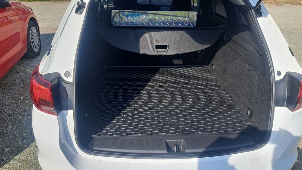 Vând sau schimb Opel Astra k 2019