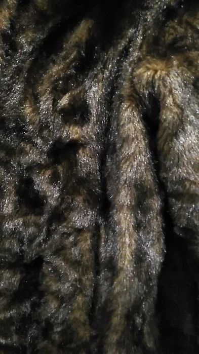 Елегантно дамско палто