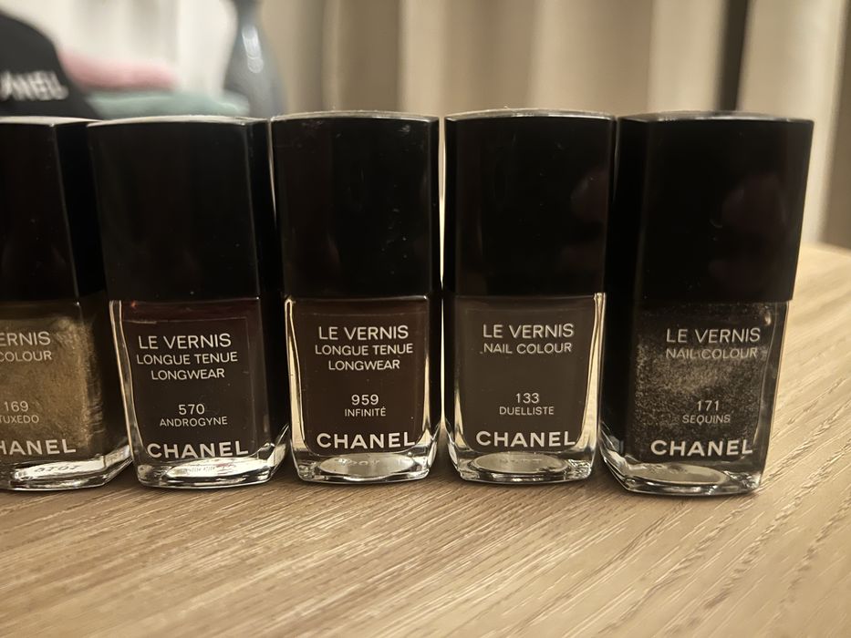 Лаки для ногтей Chanel