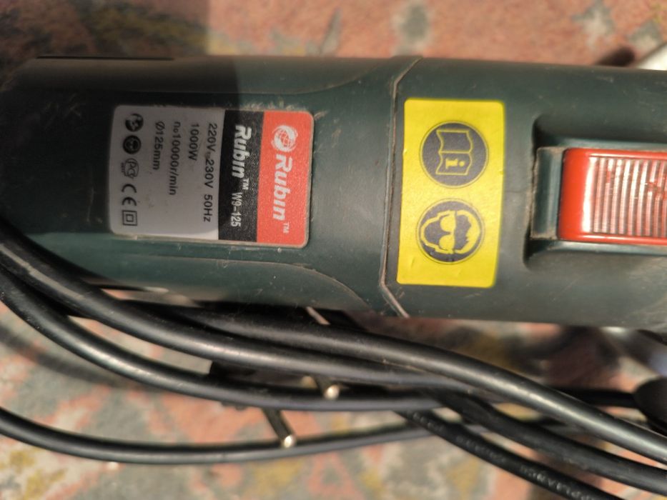 Электроинструмент: болгарка, дрель