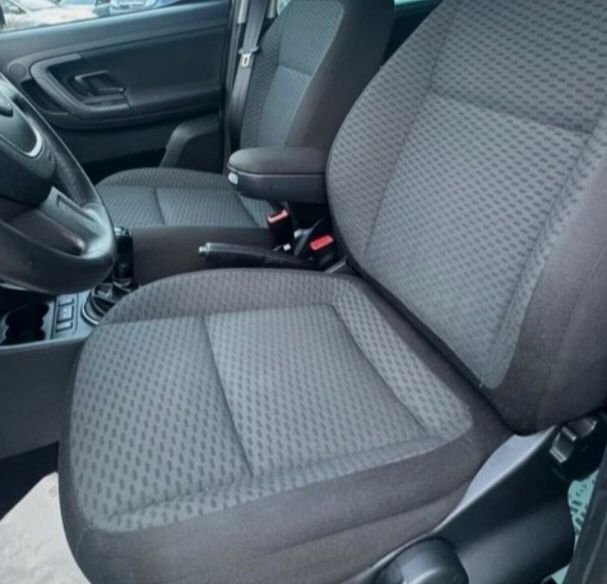 Skoda Roomster Fab 2013 Euro 5 Motor 1,2 Benzină În 4 Pistoane De 105 Cai Climă Ok Jante Recent Înmatriculată Pe RO