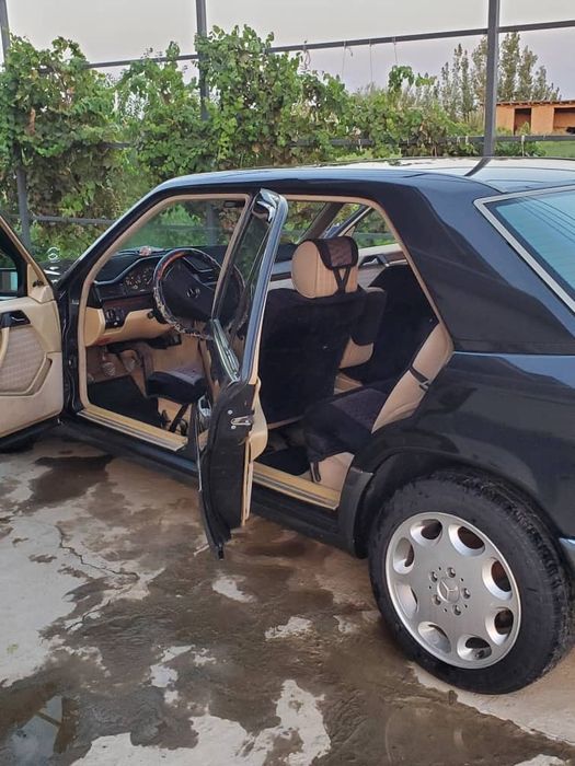 Мерседес бенс 124