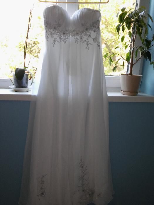 Булчинска рокля+ болерo