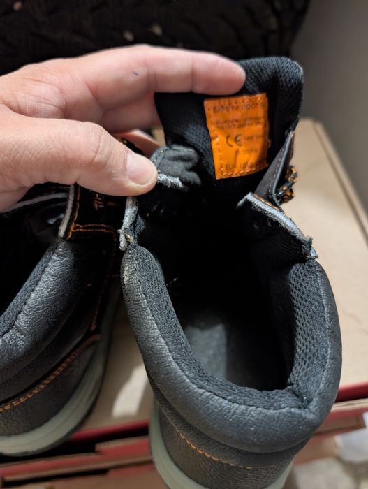 Ботинки размер 41