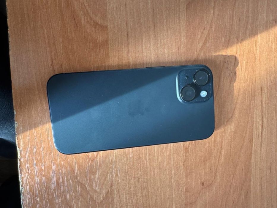 Айфон 15 в отличном состояний