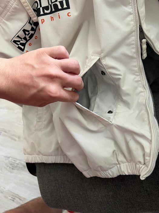 Vând geaca napapijri originala size M 9,7/10