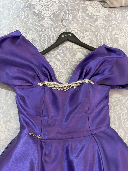 EMILI exclusive design