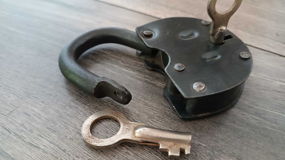 Замок навесной . СССР