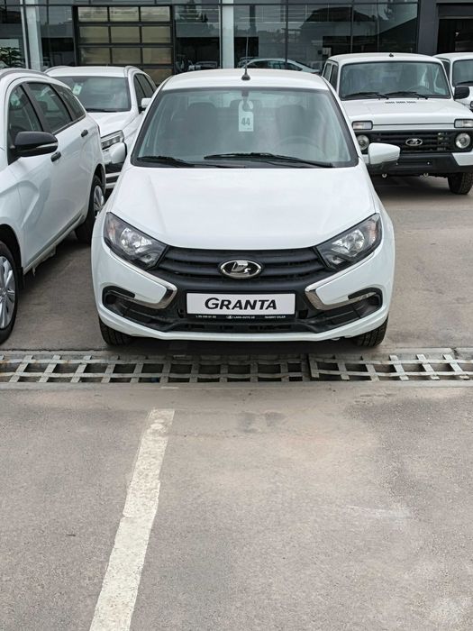 LADA Granta Sedan Classic M/T
