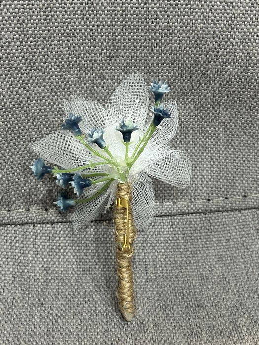 Сватбени бутониери 2,50 лв