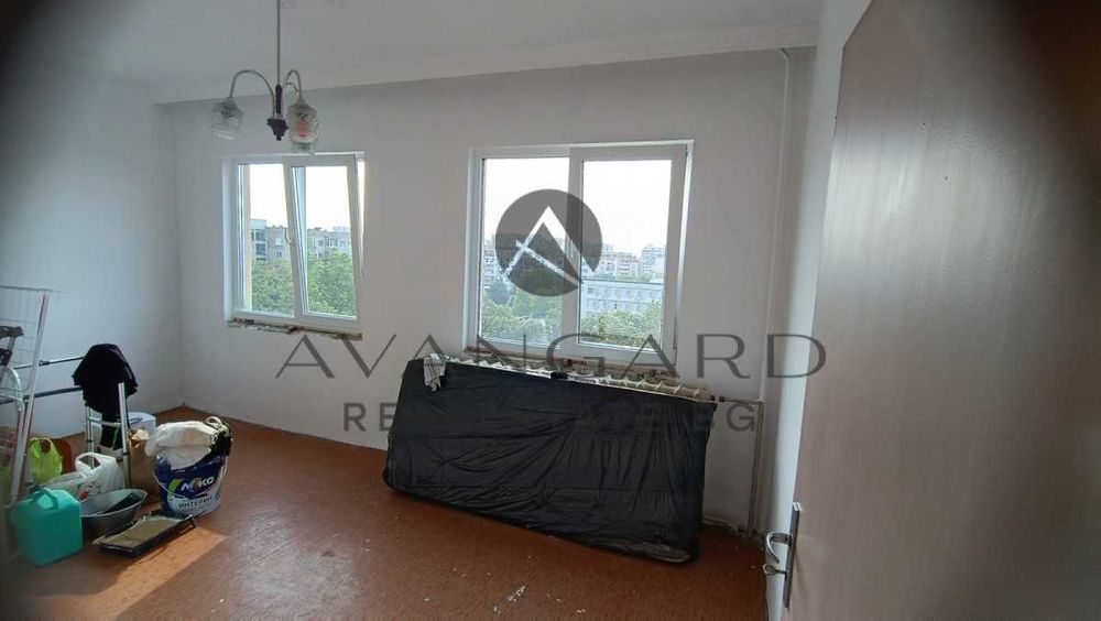 Продава се Тристаен апартамент в Пловдив, Тракия - 92 кв.м за 1370 €/кв.м - Снимка #2