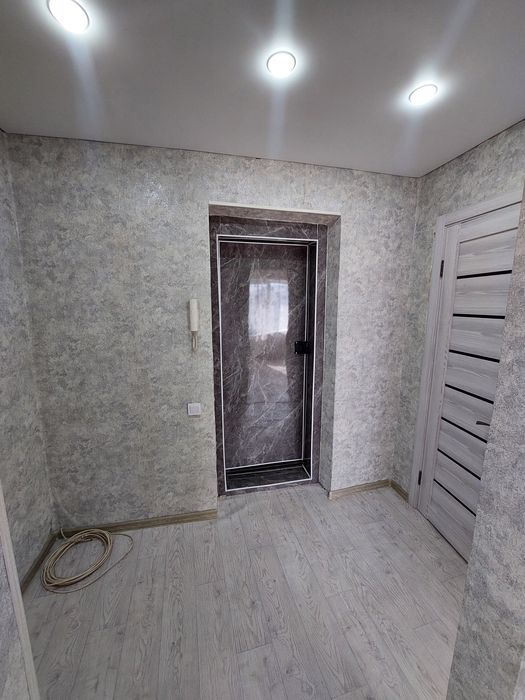 Продам однокомнатную квартиру. Океан.