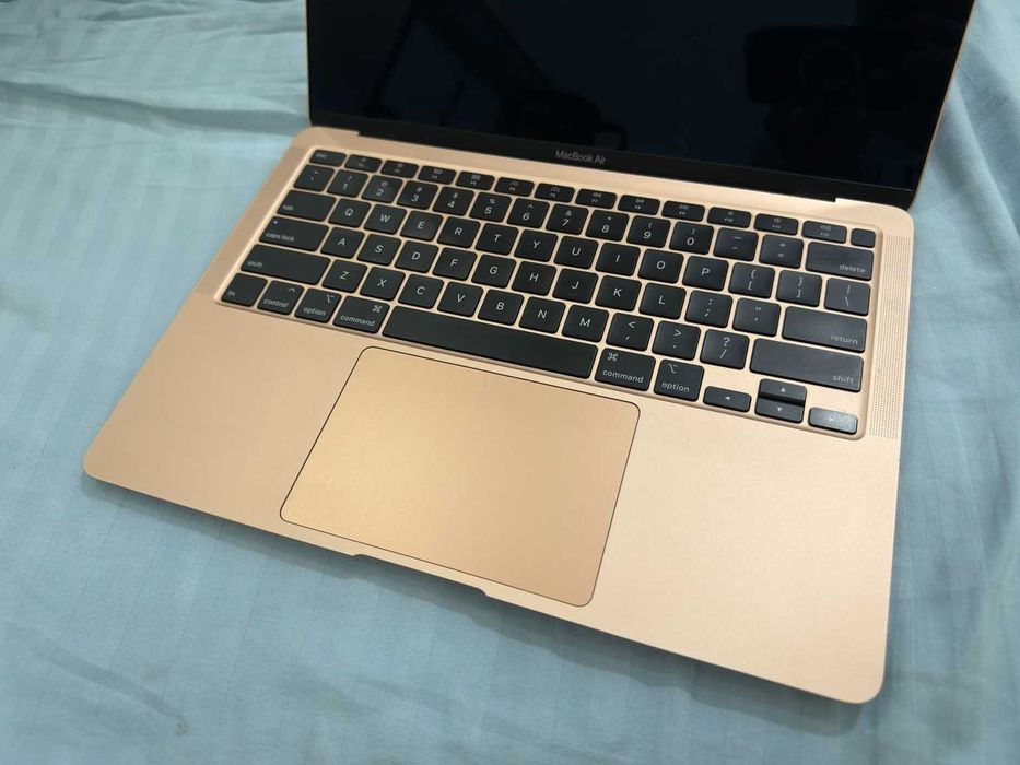 macbook air 2020