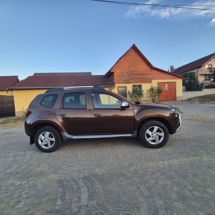 Dacia Duster , diesel , 4x4 ,euro 5 , clima functionala , Rate ,Garantie , Germania ,2011