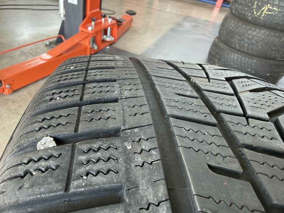 2бр. ЗИМНИ ГУМИ С Борд 235/55R/18 -HANKOOK- DOT:3617- 3.6мм. *40€ Комплект*