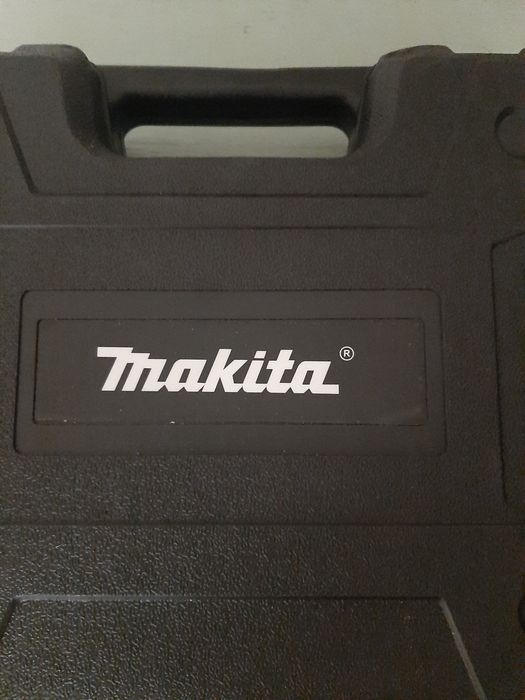 Шуруповерт DeWALT