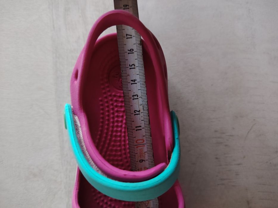 Crocs сандали C9 C10