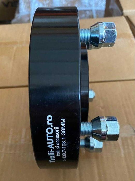 Flanse distantiere Lada Niva 38mm 5x139,7 M 12 CB 108,1 cu inel