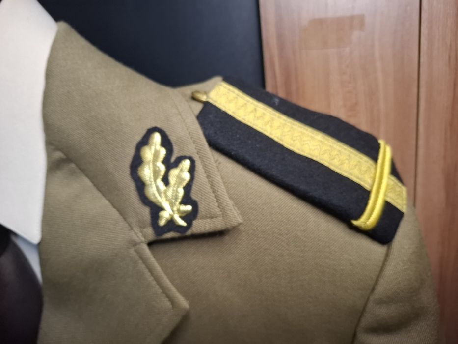 Costum militar, mărime mai mica NOU