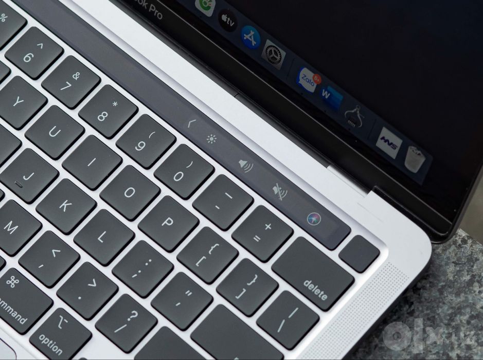MacBook Pro, 16 ГБ оперативной памяти, SSD 1 ТБ.