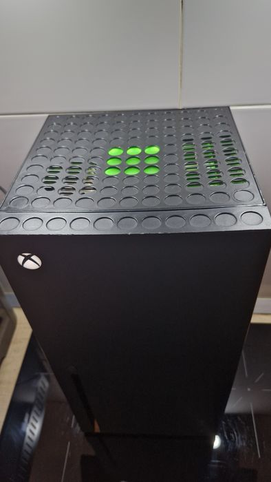 Mini frigider Xbox Series X – 10L – Functional