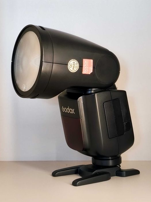 blitz GODOX V1 pentru FUJIFILM