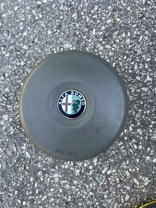 Волан с еърбег алфа 159 airbag alfa 159