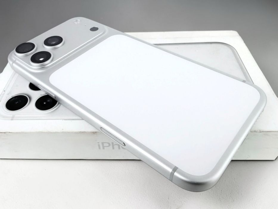 НОВ! Apple iPhone 17 Pro Max 256GB Silver Гаранция!