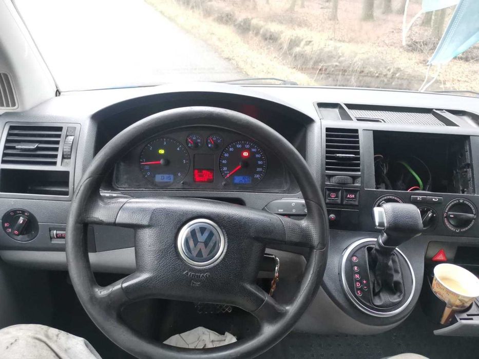Dezmembrari VW Transporter T5 2.5 TDI AXE AXD