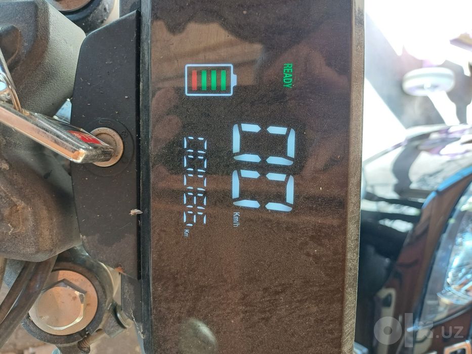 Muravey skuter elektroni