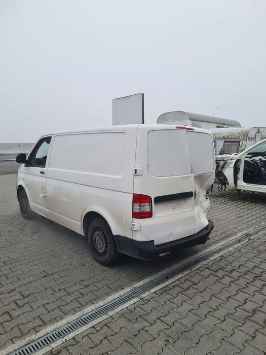 Dezmembram Volkswagen T5 facelift 2.0 TDI din 2012