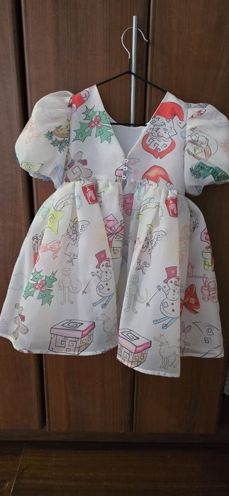 Продаю новогоднее платье