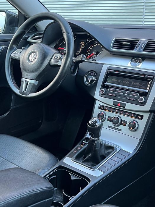 Vand Volkswagen Passat B7 2.0 TDI piele fabr 2015 impecabila urgent