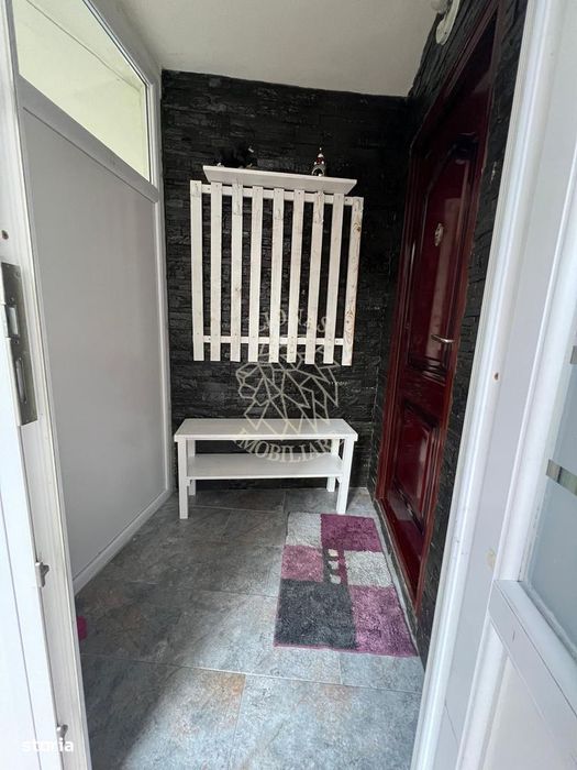 Apartament 2 camere-balcon-curte comuna-parcare-Zona Spalatoria Mara