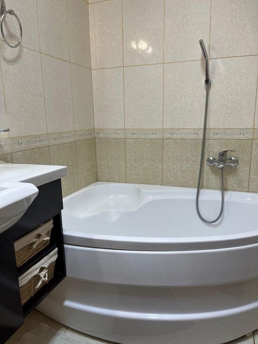 De vanzare 2 camere in zona Titan