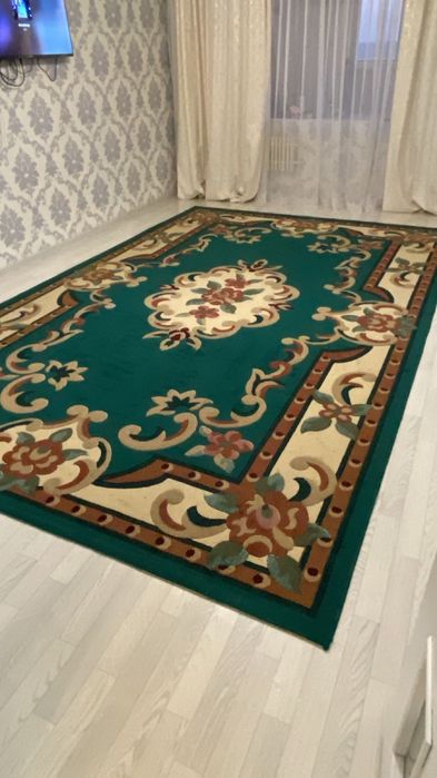 Продаем ковер бу