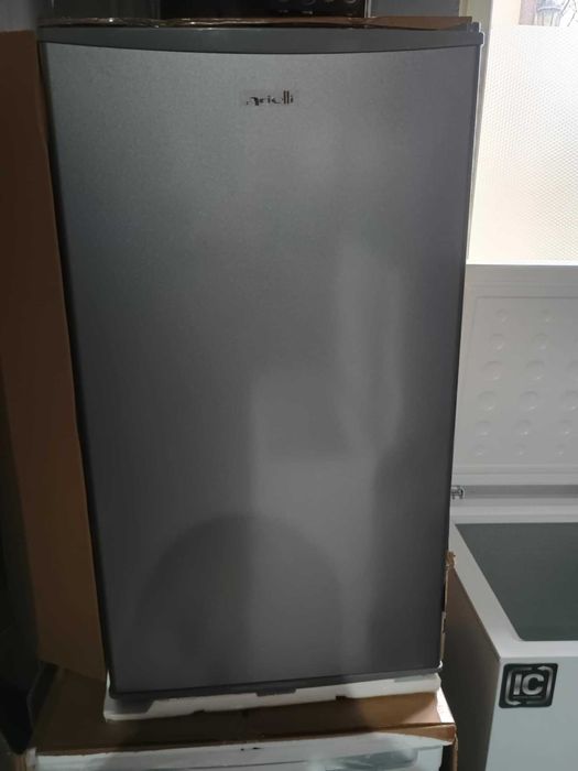 Хладилник с една врата Arielli Silver-Сив 85 см  60 месеца гаранция