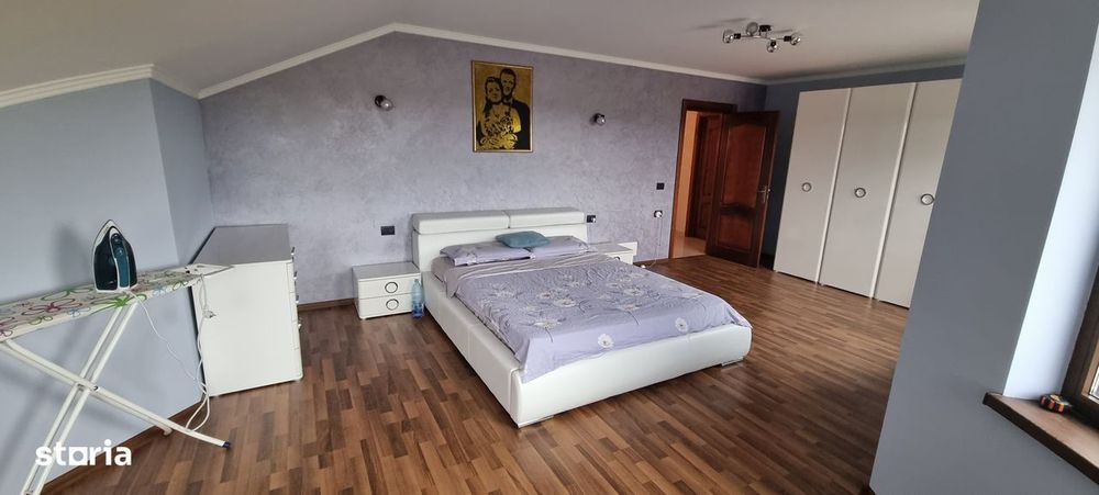 Vila cu etaj in zona fostelor sere Dobosari