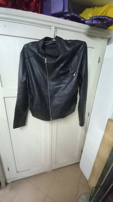 Страхотно мъжко кожено яке,италианска кожа,голям номер
