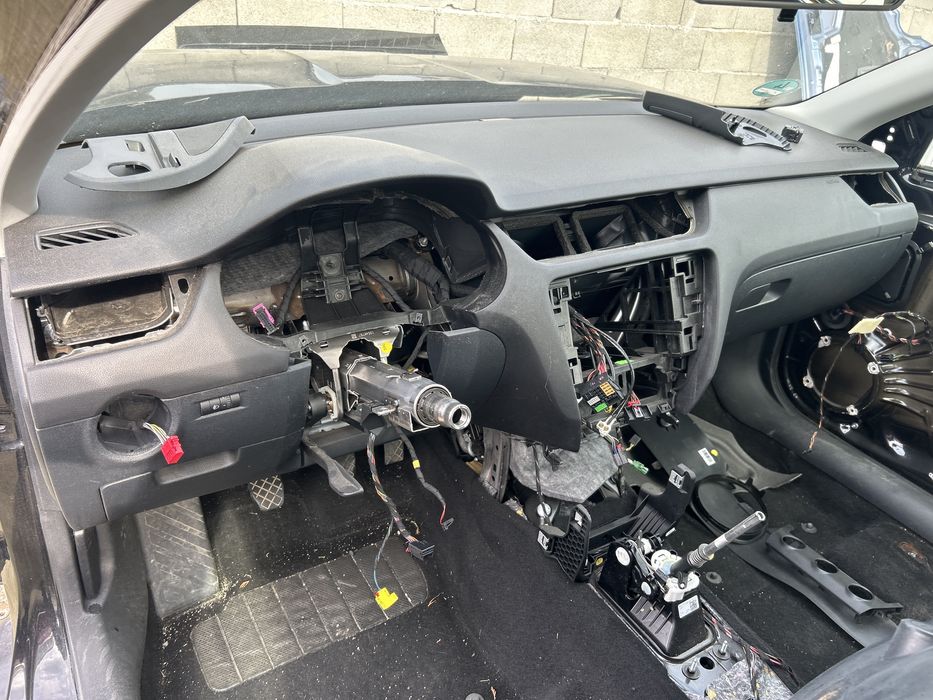 Oglinda dreapta Skoda octavia 3 an 2013-> culoare neagra LF9R-1Z1Z