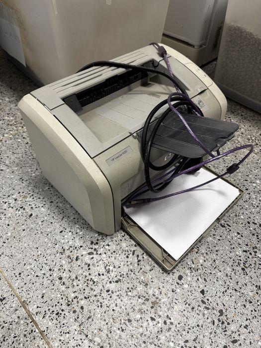 HP laserjet 1020 принтер