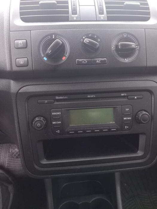 Skoda fabia 1.2 benzină (2950 euro)