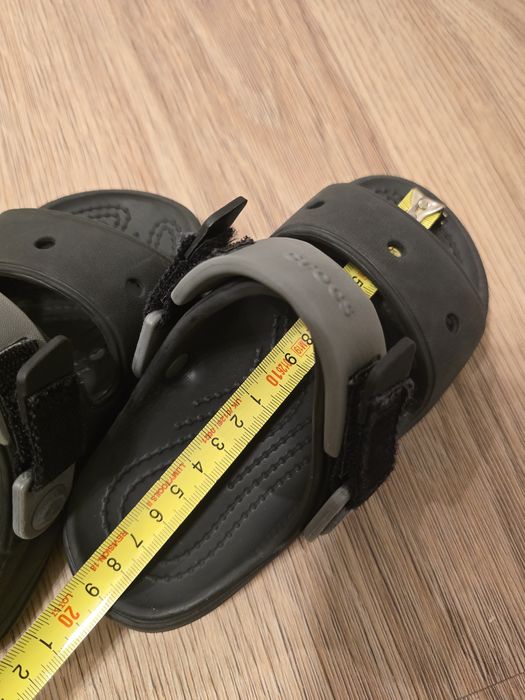 Sandale Crocs C12